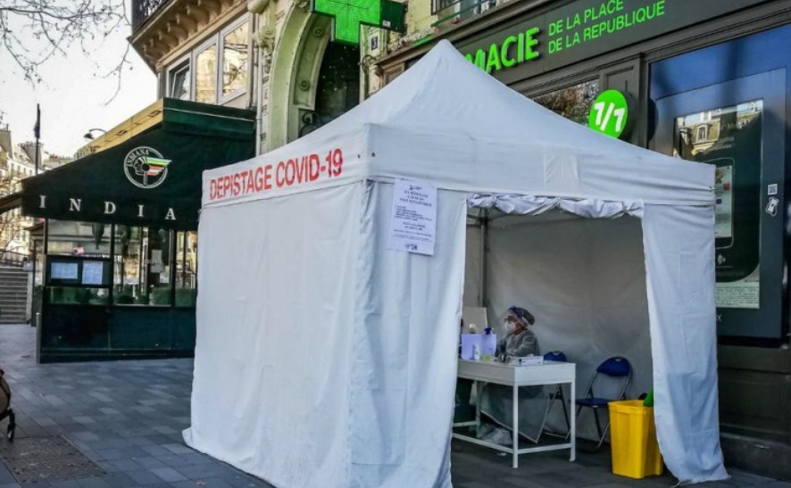 Fin de la gratuit� des tests PCR � l�automne